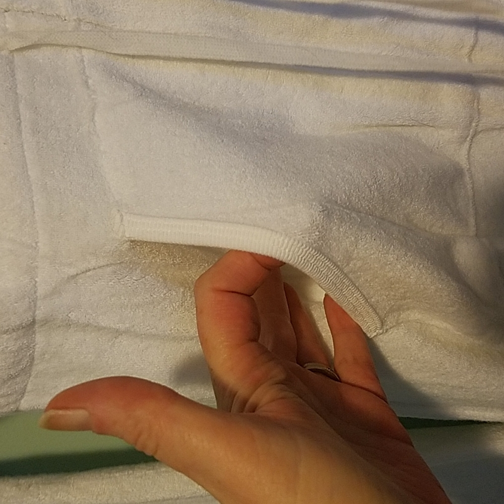 Like new white terry robe 🤍 - Picture 3 of 6